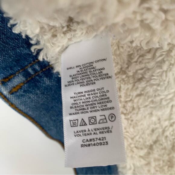 Ann Taylor Loft Sherpa Denim Jean Trucker Jacket size Medium - Picture 11 of 12
